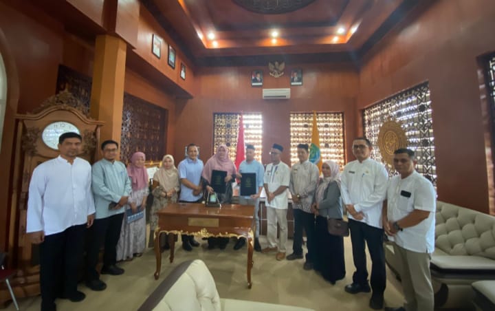 You are currently viewing STIAPEN dan Pemkab Aceh Jaya Tandatangani MoU, Bahas KKN Mahasiswa di Kecamatan Teunom dan Pasie Raya